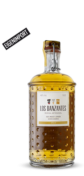 Das Bild zeigt eine Flasche fassgelagerten Mezcal Añejo von Los Danzantes